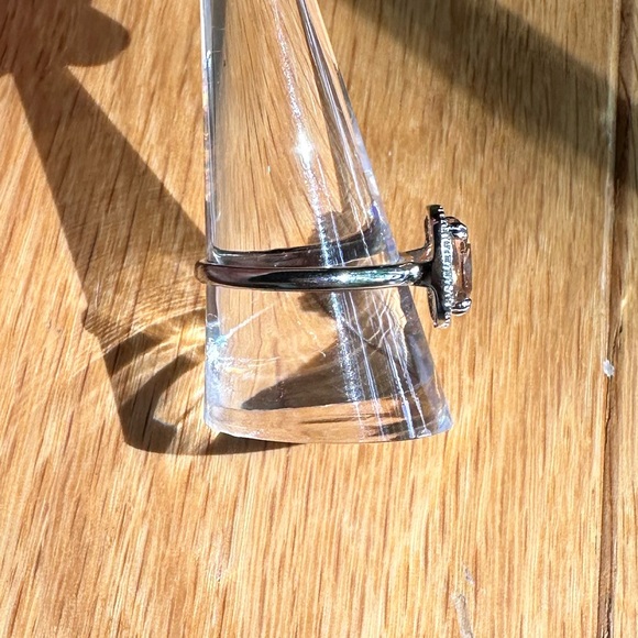 Bomb Party Original Ring - Glamour in Two’s - Picture 3 of 6